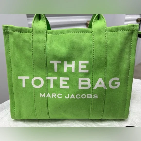 *FINAL PRICE DROP* Marc Jacobs X Magda Archer The Tote Bag Bright Green RARE